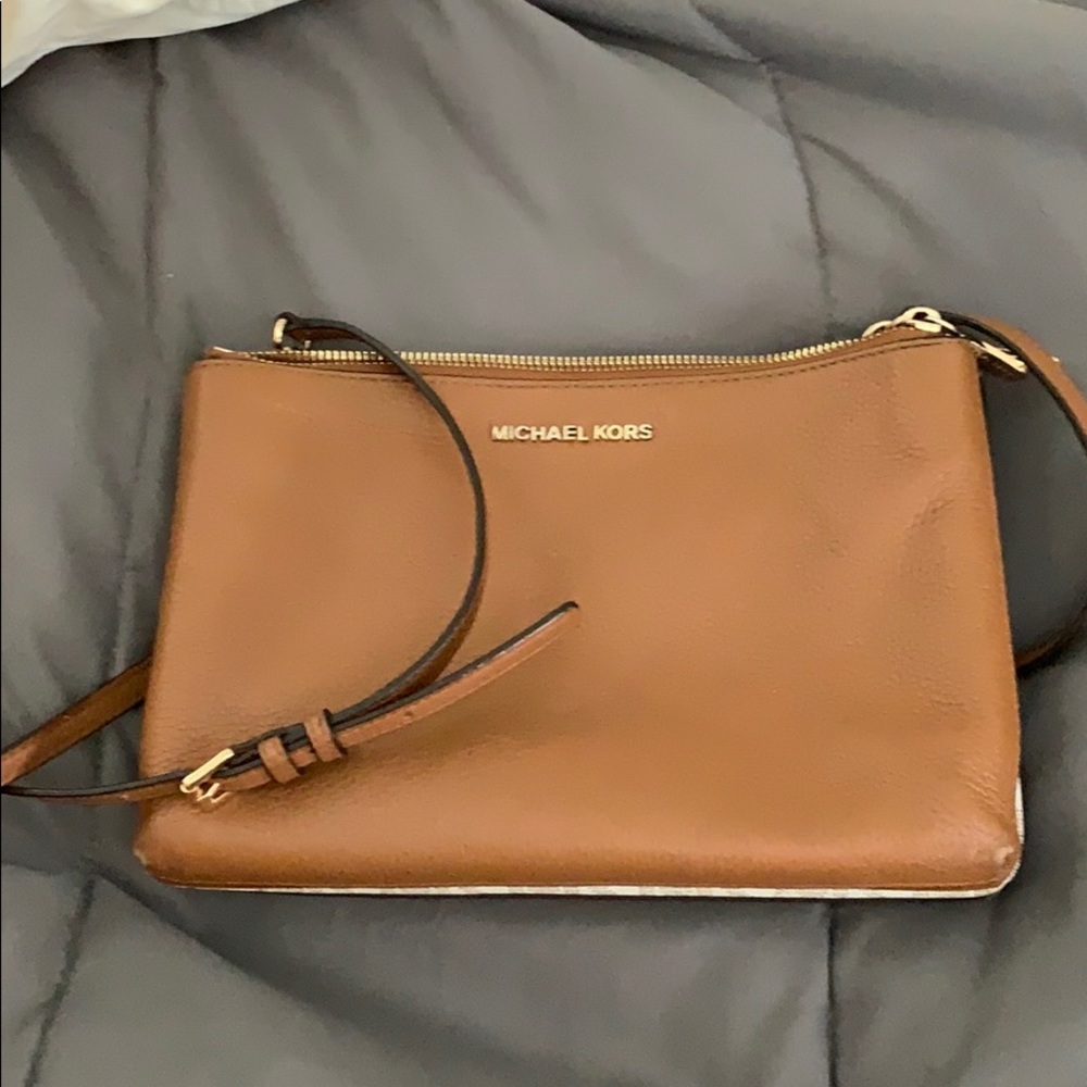 Micheal Kira purse